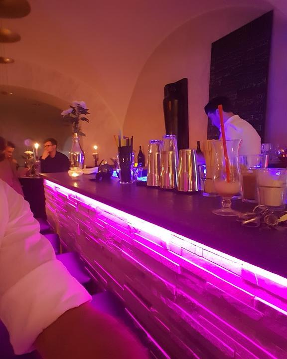 Bel Air Bar